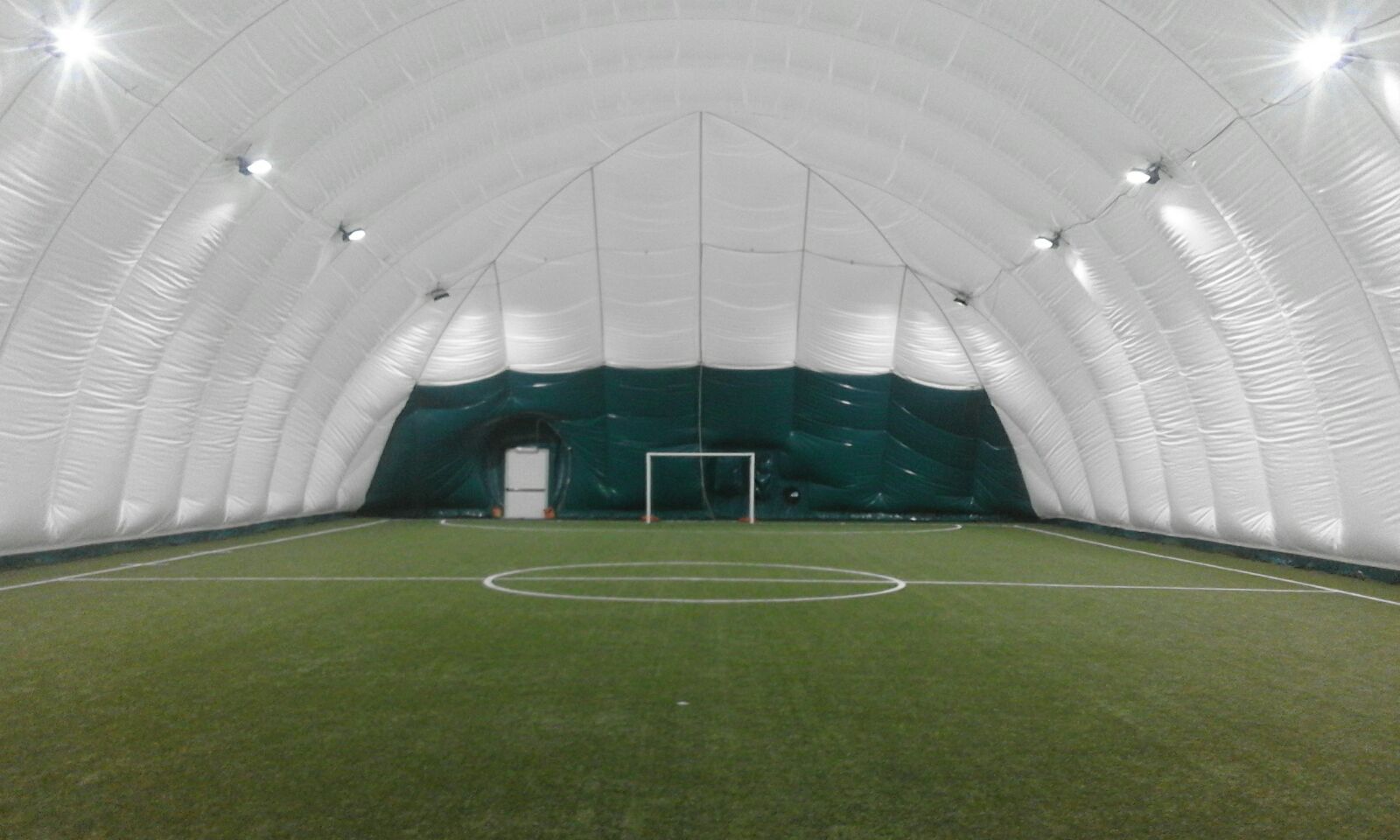 proiettori a LED -CAMPO CALCIO A 5 